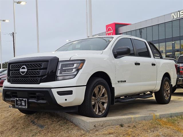 new 2024 Nissan Titan car, priced at $46,250