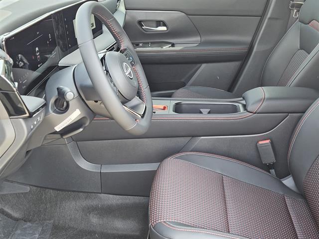 new 2025 Nissan Kicks car, priced at $30,090