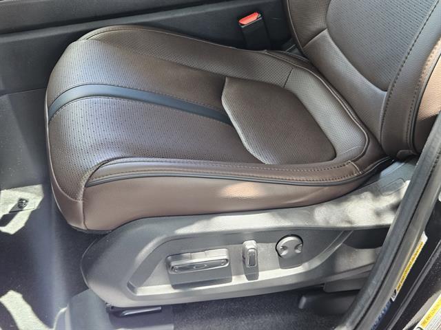 used 2023 Honda Pilot car, priced at $41,999