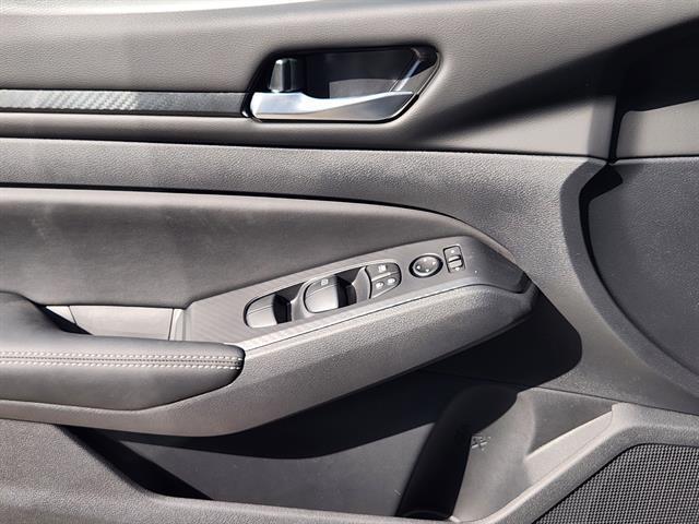 new 2025 Nissan Altima car, priced at $28,999