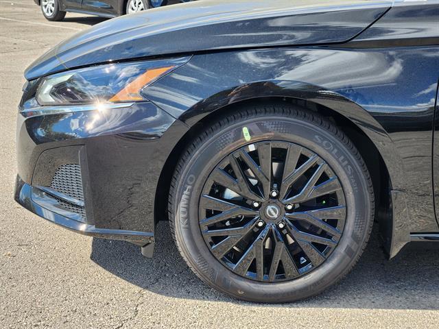 new 2025 Nissan Altima car, priced at $28,999