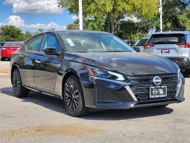 new 2025 Nissan Altima car, priced at $28,999