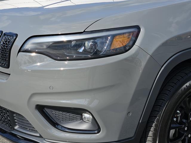 used 2023 Jeep Cherokee car, priced at $19,999