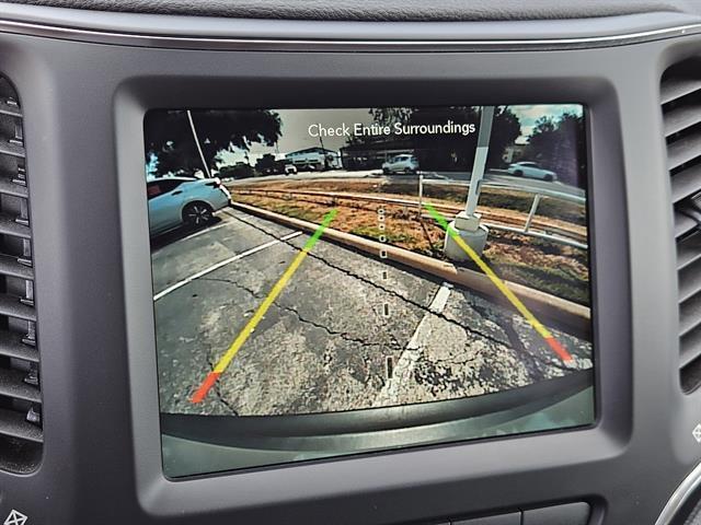 used 2023 Jeep Cherokee car, priced at $19,999