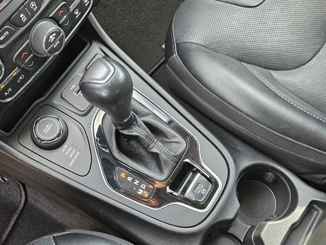 used 2023 Jeep Cherokee car, priced at $19,999