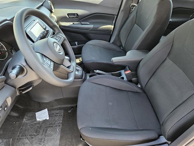 new 2025 Nissan Kicks Play car, priced at $19,999