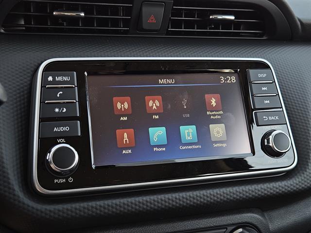 new 2025 Nissan Kicks Play car, priced at $19,999