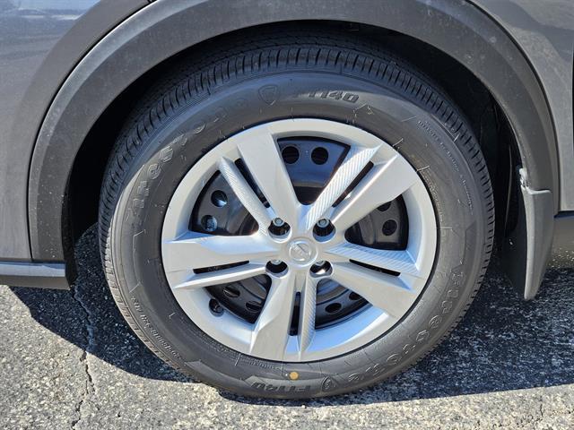 new 2025 Nissan Kicks Play car, priced at $19,999