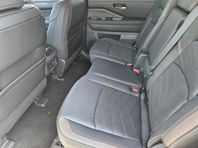 new 2025 Nissan Pathfinder car, priced at $43,150