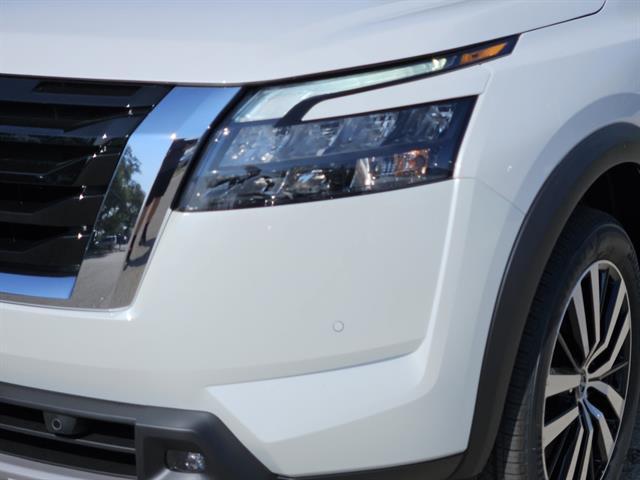 new 2025 Nissan Pathfinder car, priced at $43,150