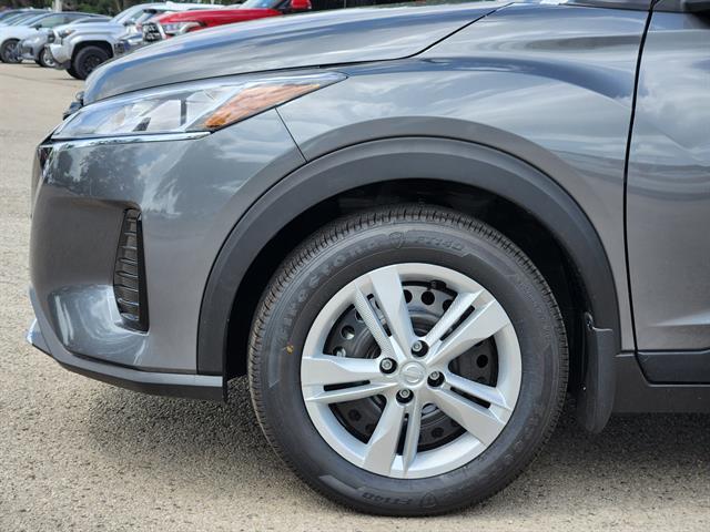 new 2025 Nissan Kicks Play car, priced at $21,999