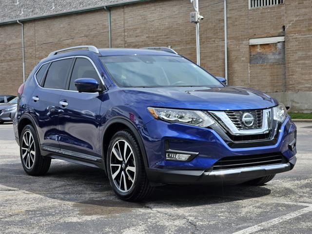 used 2019 Nissan Rogue car, priced at $19,699