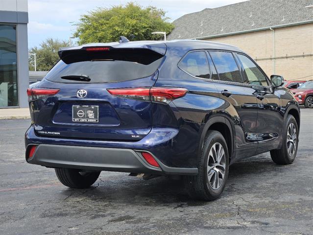 used 2021 Toyota Highlander car, priced at $34,987