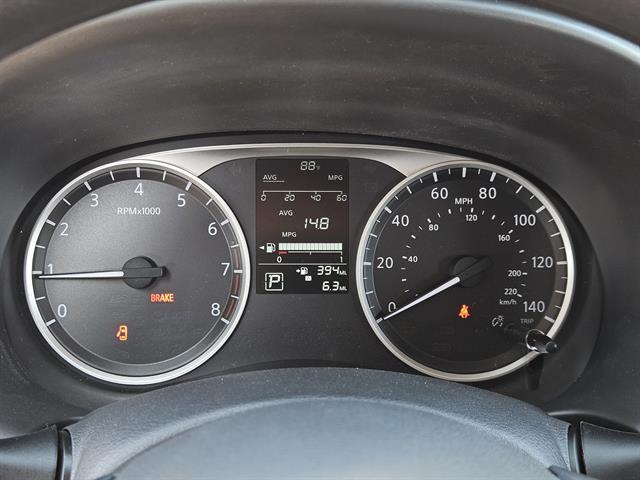 new 2025 Nissan Kicks Play car, priced at $18,999