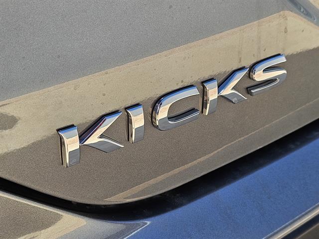 new 2025 Nissan Kicks Play car, priced at $18,999
