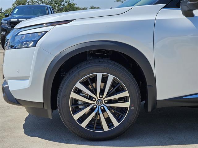 new 2025 Nissan Pathfinder car, priced at $43,125