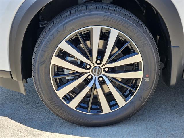 new 2025 Nissan Pathfinder car, priced at $43,125