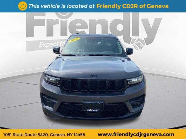 new 2025 Jeep Grand Cherokee car, priced at $45,586