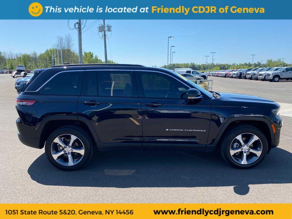 used 2024 Jeep Grand Cherokee car, priced at $42,999