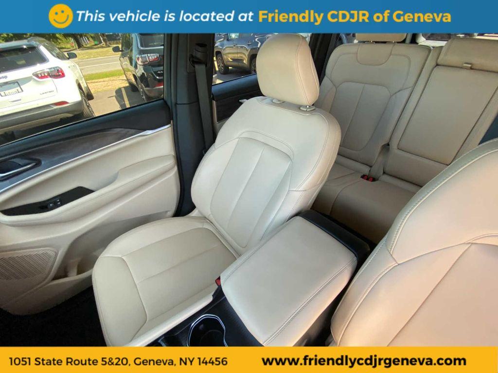 used 2024 Jeep Grand Cherokee car, priced at $42,999