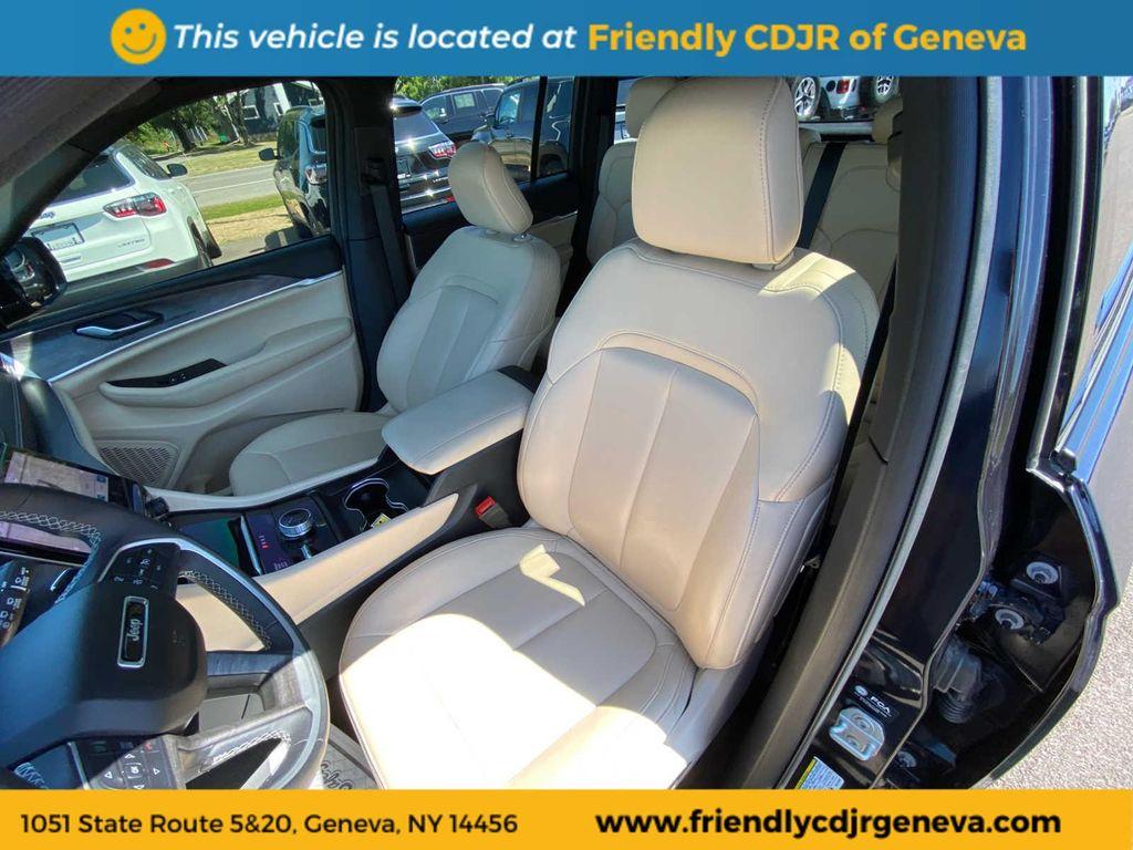 used 2024 Jeep Grand Cherokee car, priced at $41,499