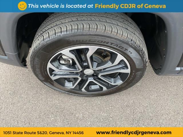 used 2023 Jeep Compass car, priced at $25,999