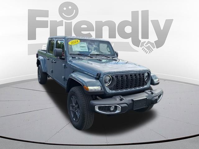 new 2024 Jeep Gladiator car, priced at $47,359