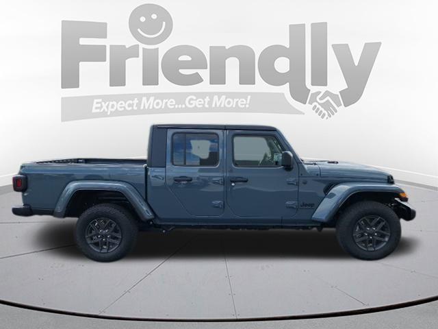 new 2024 Jeep Gladiator car, priced at $47,359