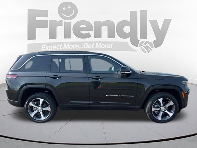 new 2024 Jeep Grand Cherokee car, priced at $51,048