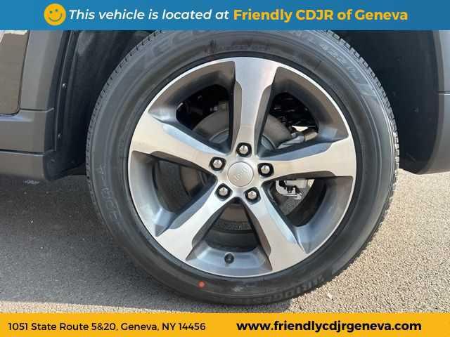 used 2024 Jeep Grand Cherokee car, priced at $48,407