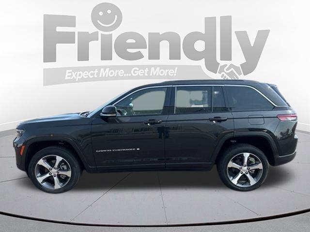 new 2024 Jeep Grand Cherokee car, priced at $51,048