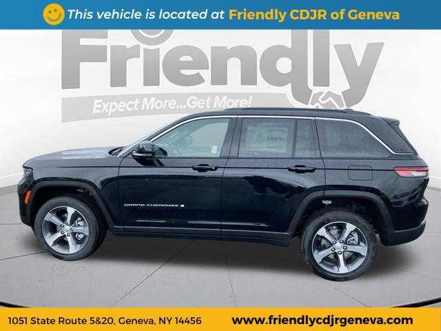 new 2025 Jeep Grand Cherokee car, priced at $52,635