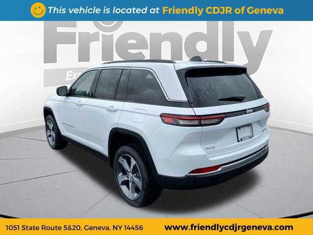 new 2025 Jeep Grand Cherokee car, priced at $52,040