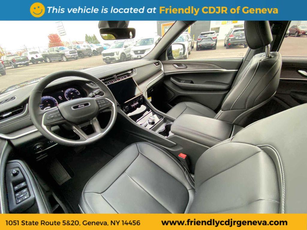 new 2025 Jeep Grand Cherokee car, priced at $49,008