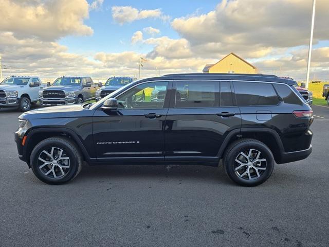 new 2025 Jeep Grand Cherokee L car