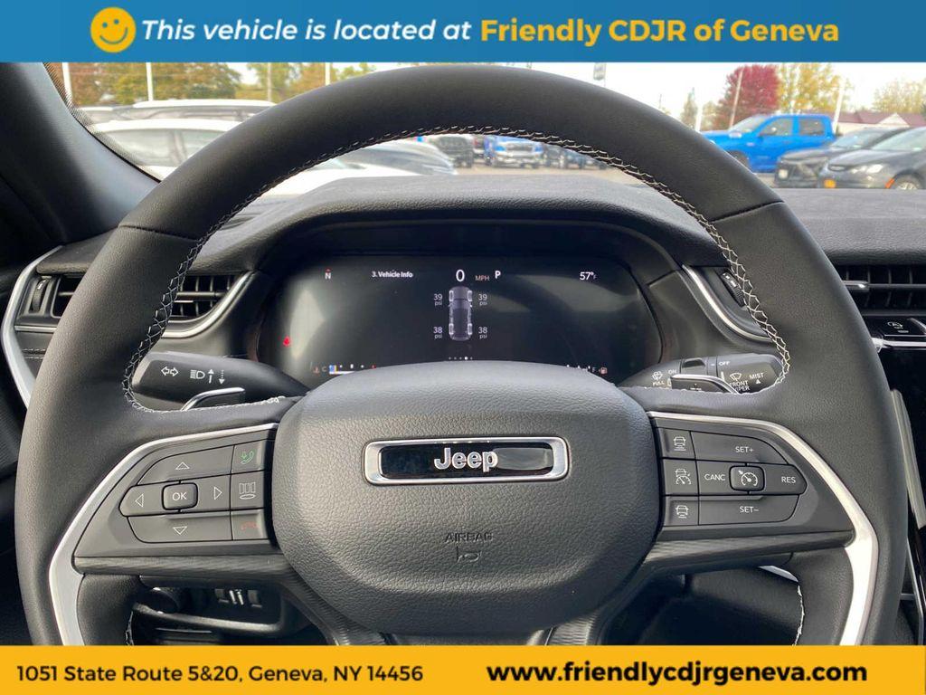 new 2025 Jeep Grand Cherokee car, priced at $45,050