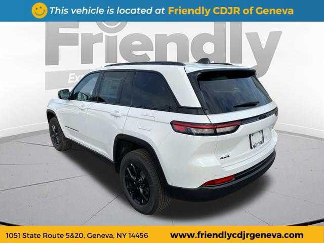 new 2025 Jeep Grand Cherokee car, priced at $45,050