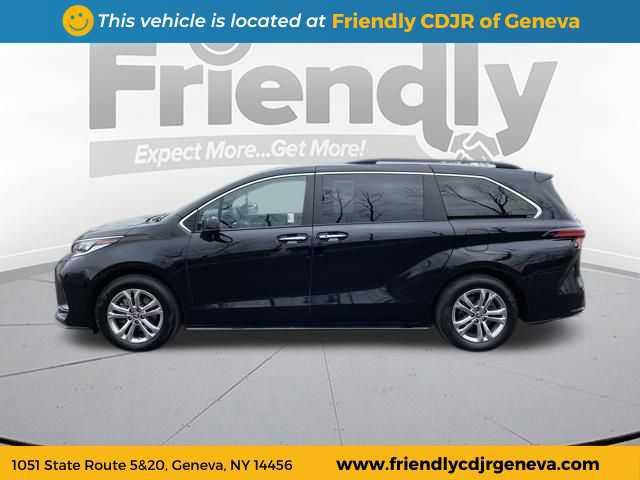 used 2022 Toyota Sienna car, priced at $44,699