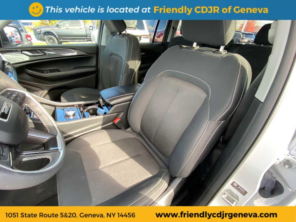 used 2023 Jeep Grand Cherokee car, priced at $31,995