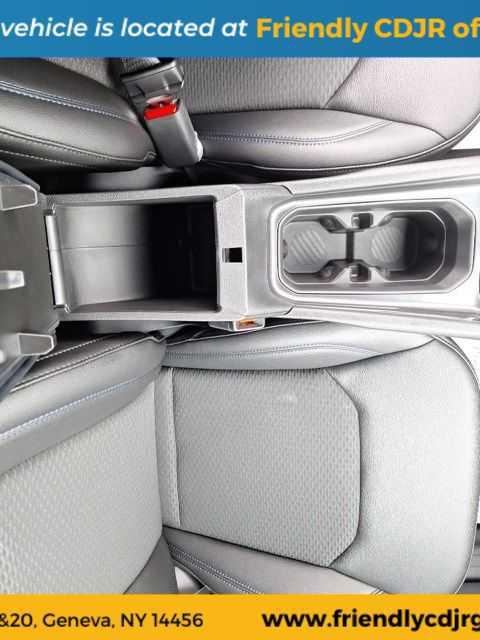 new 2024 Jeep Compass car, priced at $33,812
