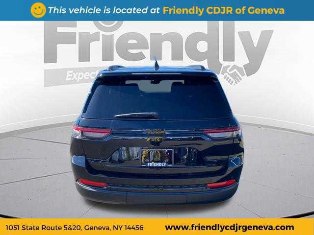 new 2025 Jeep Grand Cherokee car, priced at $45,586