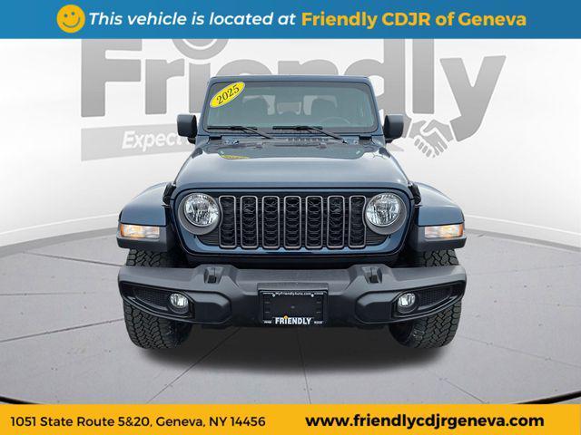 new 2025 Jeep Gladiator car, priced at $43,067