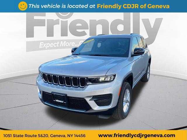 new 2025 Jeep Grand Cherokee car, priced at $44,170