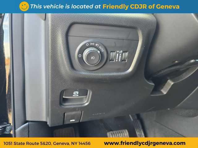used 2024 Jeep Grand Cherokee car, priced at $40,999