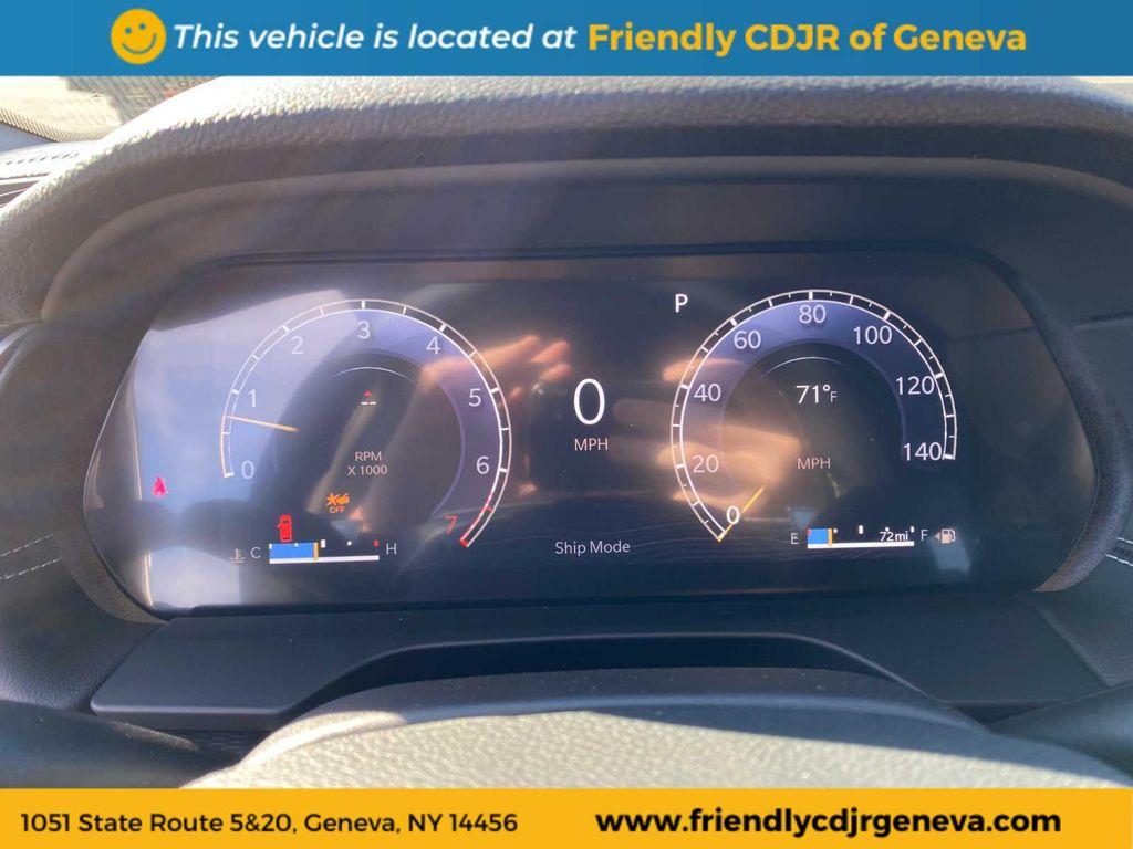 new 2025 Jeep Grand Cherokee car, priced at $42,873