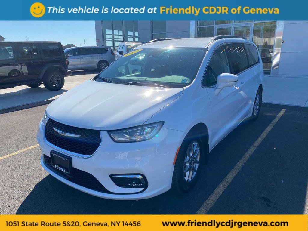 used 2021 Chrysler Pacifica car, priced at $26,999