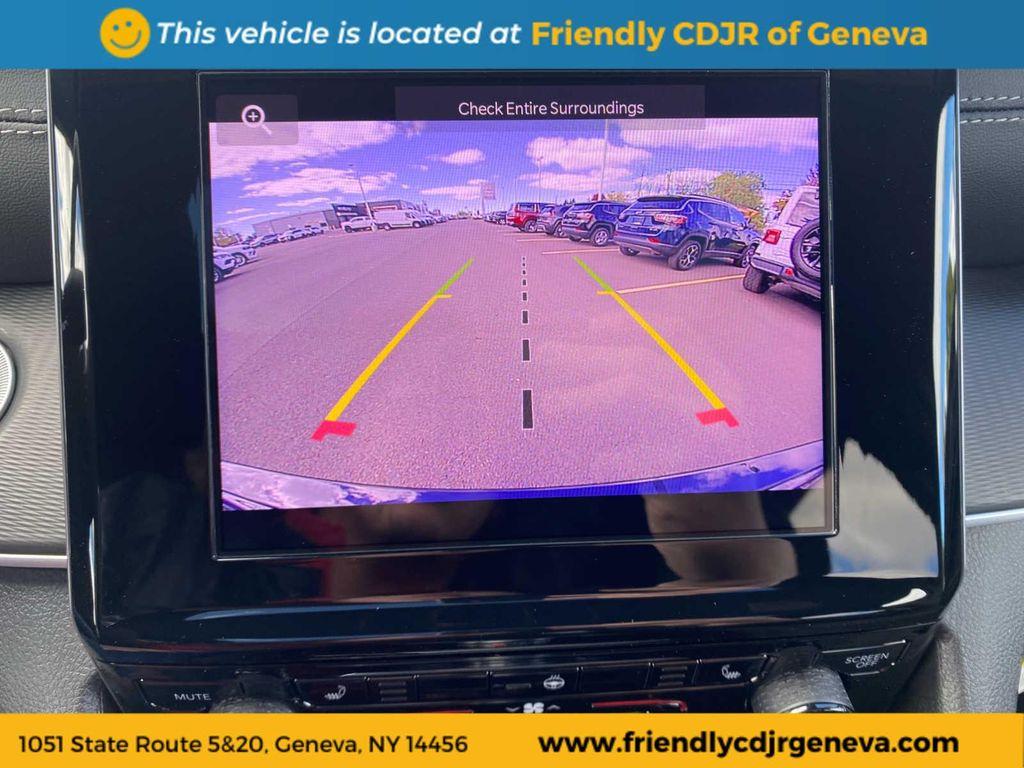 new 2025 Jeep Grand Cherokee car, priced at $43,284