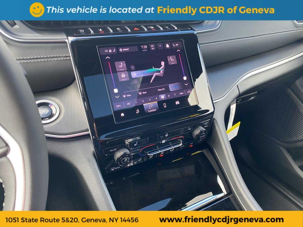 new 2025 Jeep Grand Cherokee car, priced at $43,284