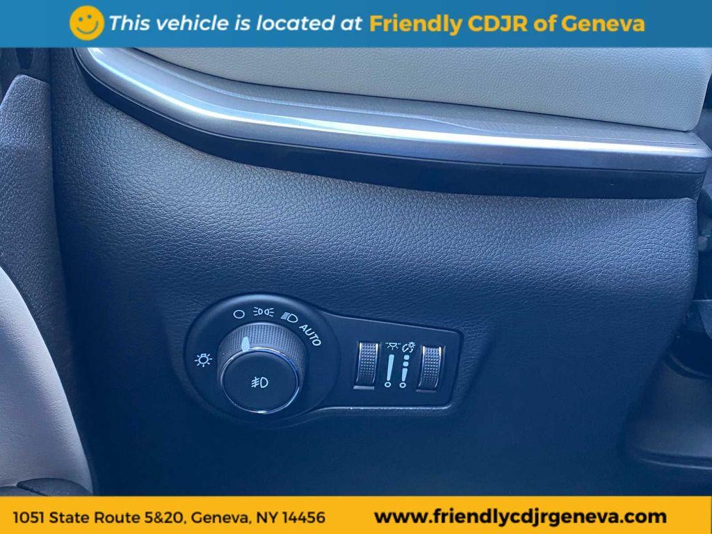 new 2025 Jeep Compass car