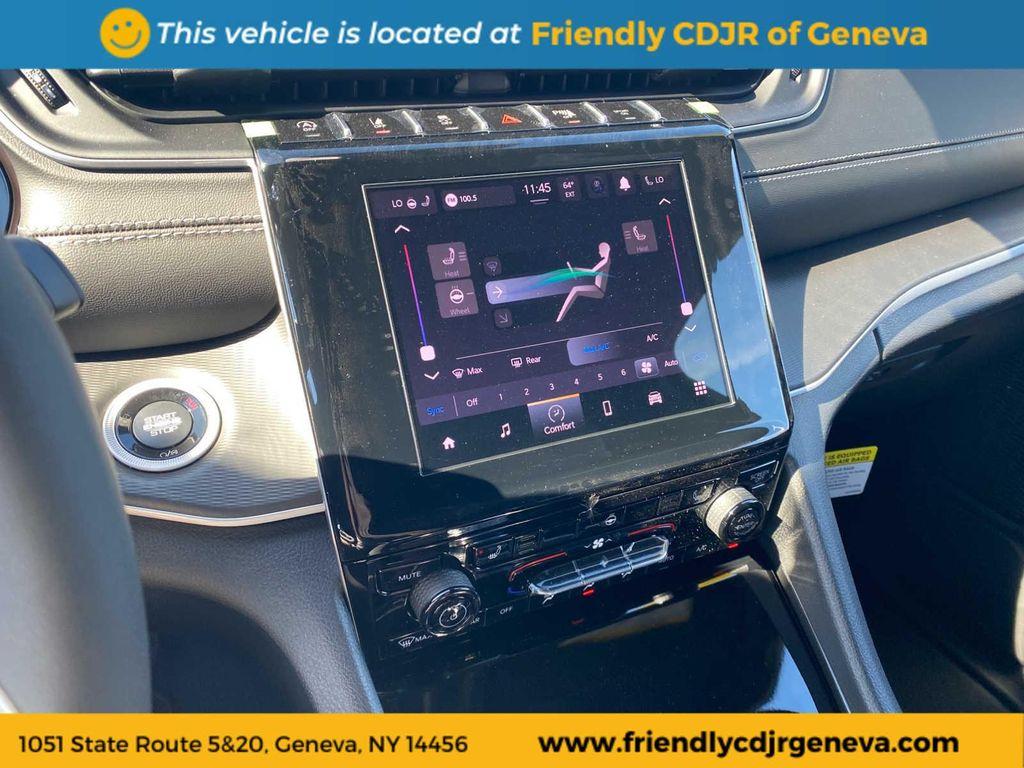 new 2025 Jeep Grand Cherokee car, priced at $45,586